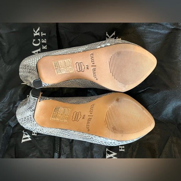 White House Black Market Snowflake Metallic Leather Platform Heels - Picture 4 of 4